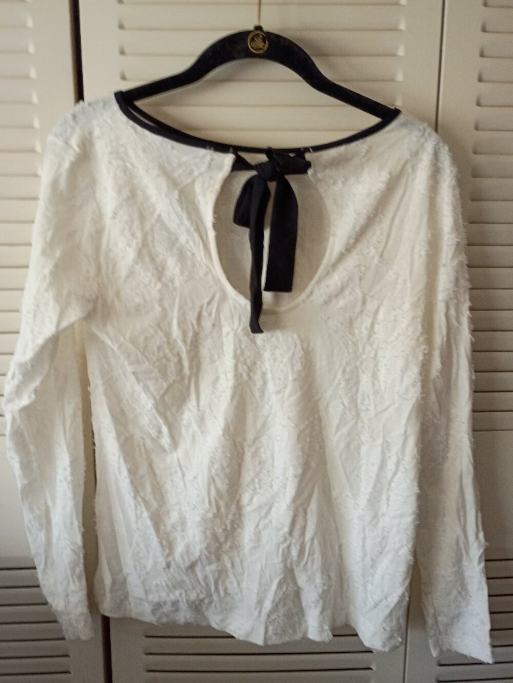 ANN TAYLOR LOFT Fringe Eyelash Tie Neck Top Blouse PS P S Black & White